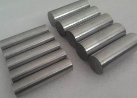 纯金属和合金哪个电阻大