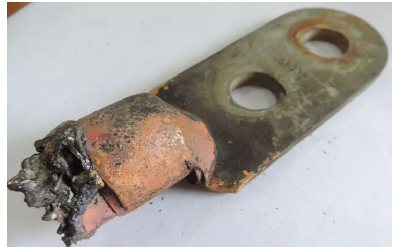 电线接头大是不是电阻大了容易发热